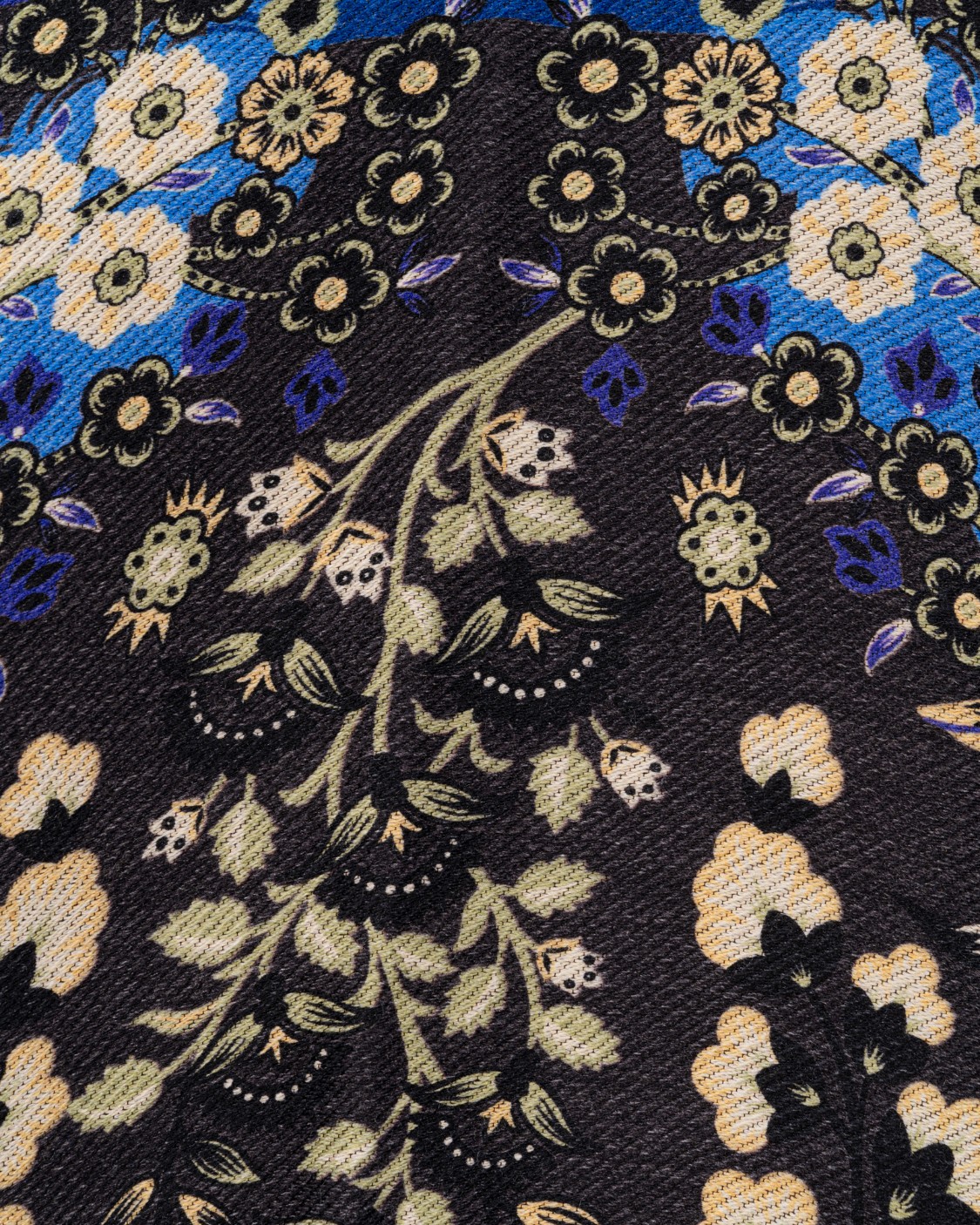 shop ETRO Saldi Mantella: Etro mantella in lana vergine stampata.
Stampa piazzata ramage floreale e animali mitologici.
Composizione: 76% lana vergine, 22% poliestere, 2% poliammide.
Fabbricato in Italia.. 17117 9519-0001 number 1490210